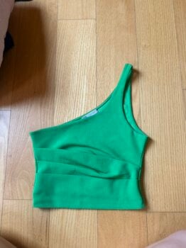 Blusa verde de Zara